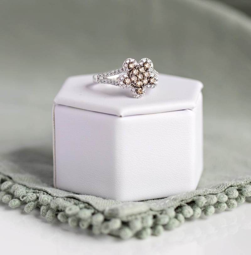 lab-grown diamond ring with flower motif 