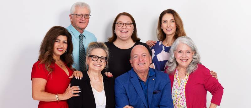 photo of the people who work at the JTV Gemstore 