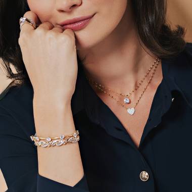 woman wearing bella luce jewelry 