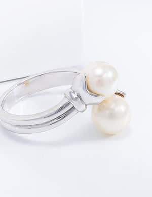 Pearl ring