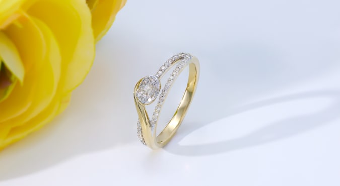 Diamonds in gold jewelry 