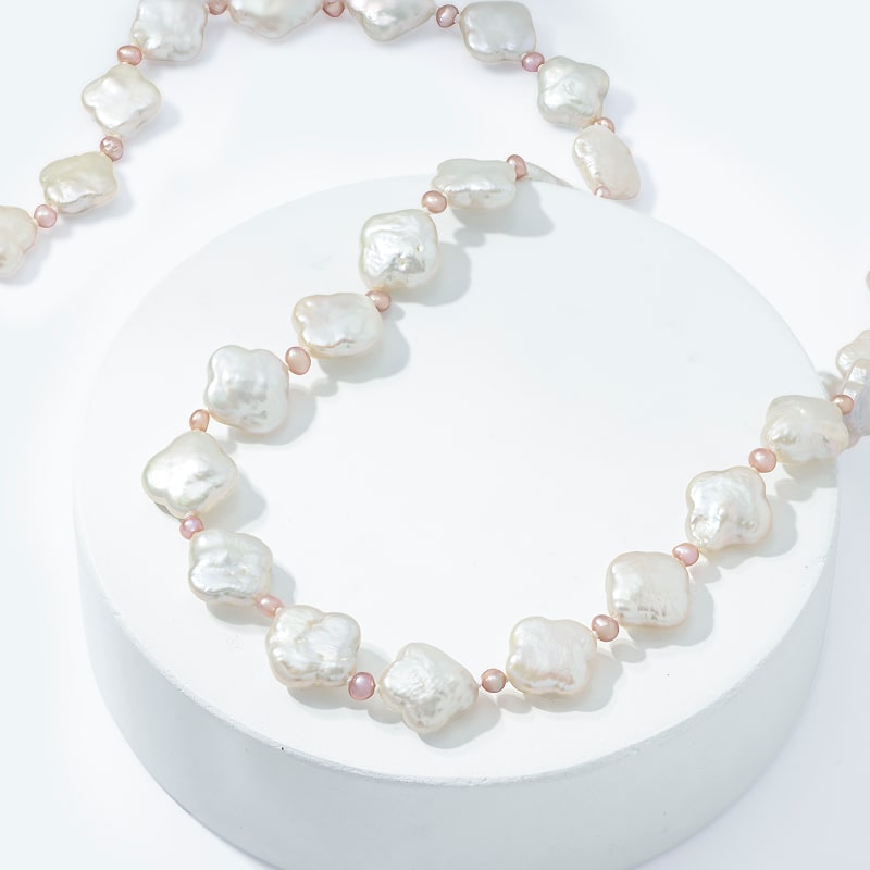 Pearl jewelry 