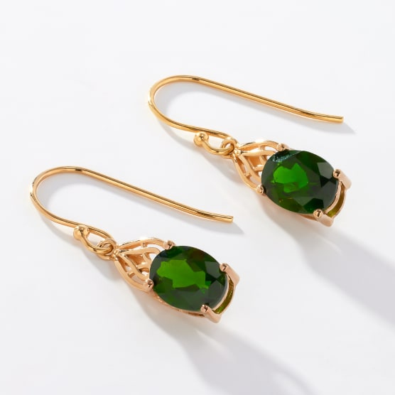 Green earrings 