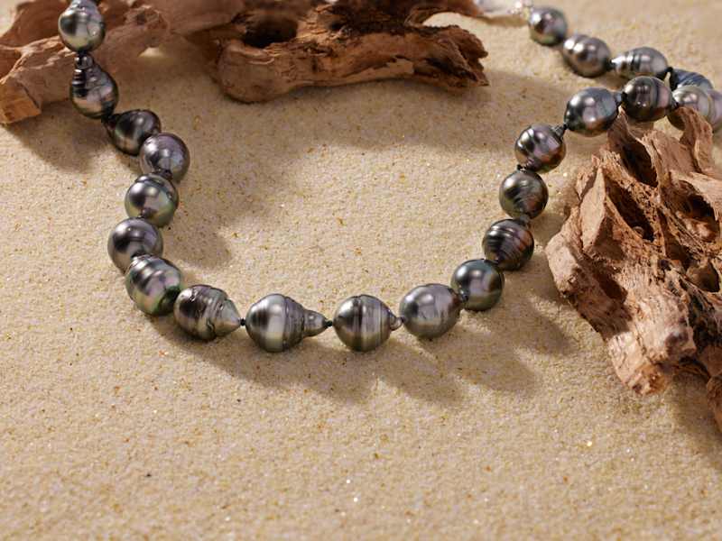 a black Tahitian pearl strand necklace 