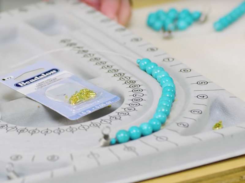 How to Make Jewelry: A Beginner's Guide