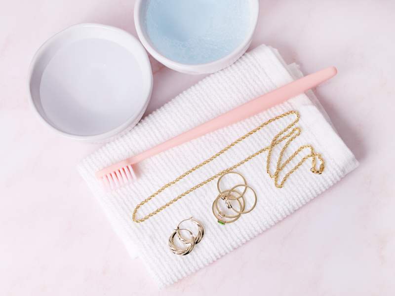 How to Clean Gold Jewelry