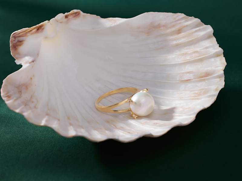 Pearls of Wisdom: Unlocking the Secrets to Styling Pearl Jewelry