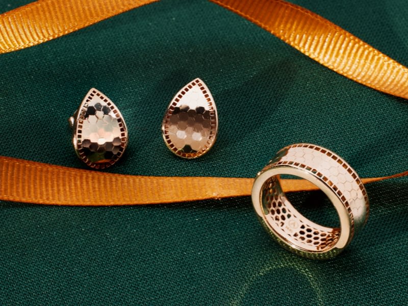 Jewelry, Rings, Necklaces, Earrings, Gemstones